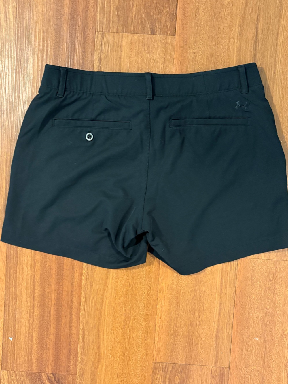 Under Armour Women’s Size 12 HeatGear Golf Shorts Lot of 2 - Picture 13 of 14